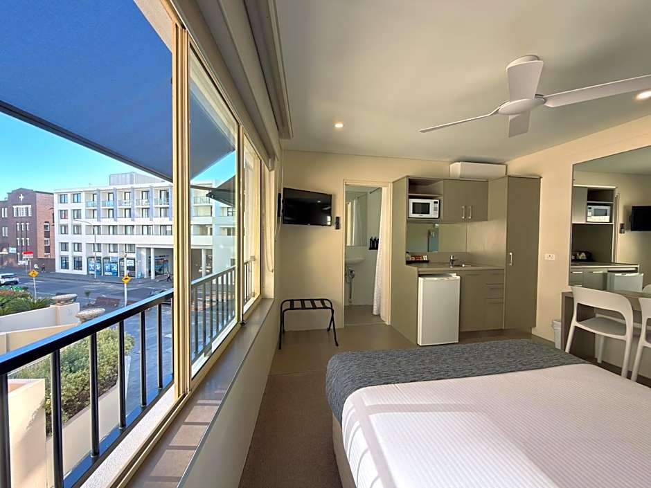 Manly Paradise Motel & Apartments