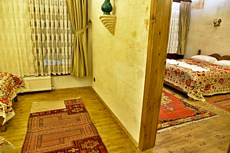 Economy Quadruple Room