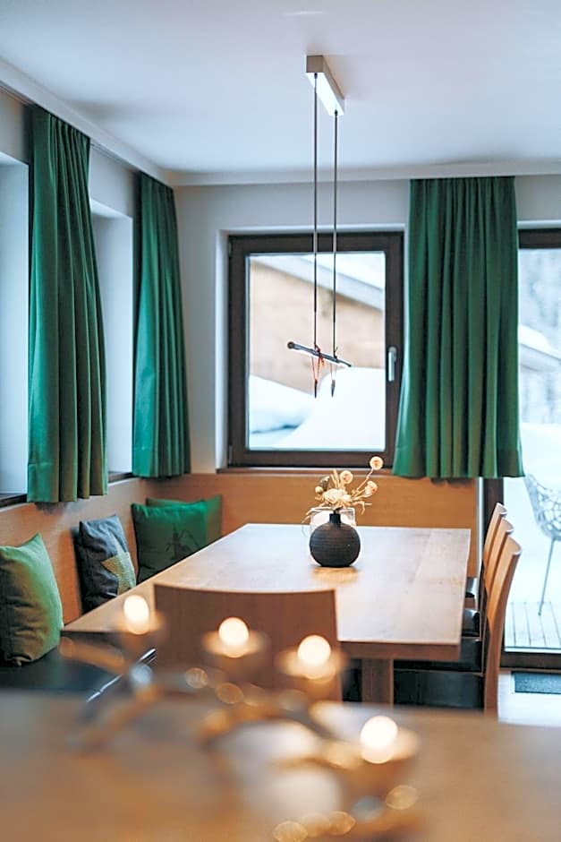 Balma Restaurant Suites