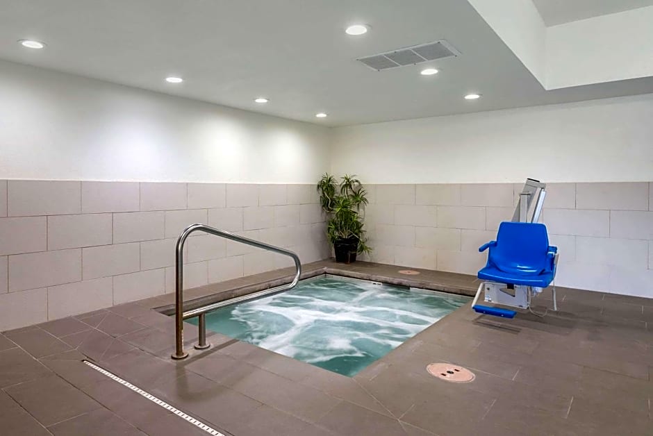 Comfort Suites Fort Collins Near University