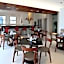 Quality Hotel & Suites Sao Salvador