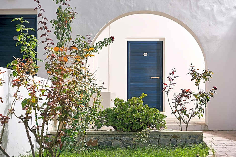 Eva Suites & Apartments