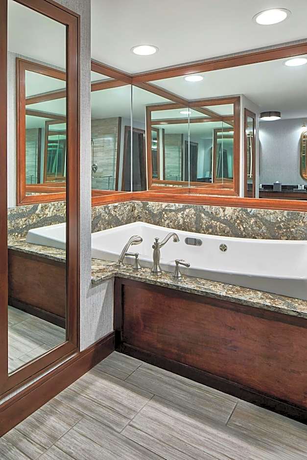 Montgomery Marriott Prattville Hotel & Conference Center at Capi