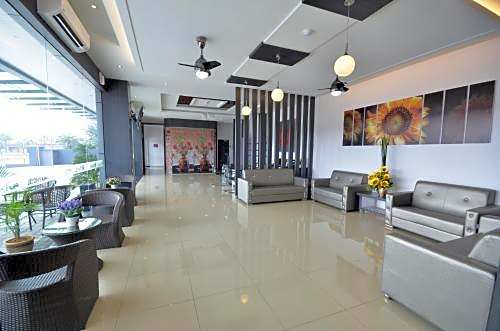 Ast Hotel