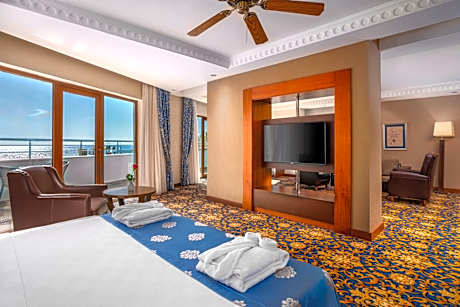 Suite with Sea View