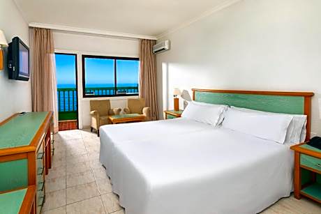 Sol Room Front Sea View