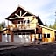 DiamondStone Guest Lodges
