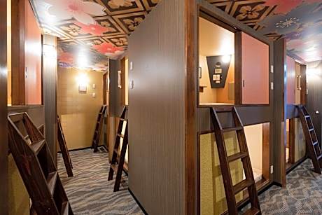 Capsule Room for Female with Shared Bathroom