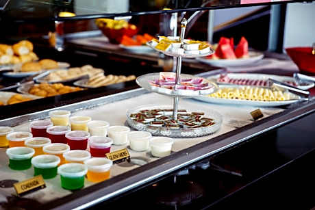 Galatas Golden Hotel
