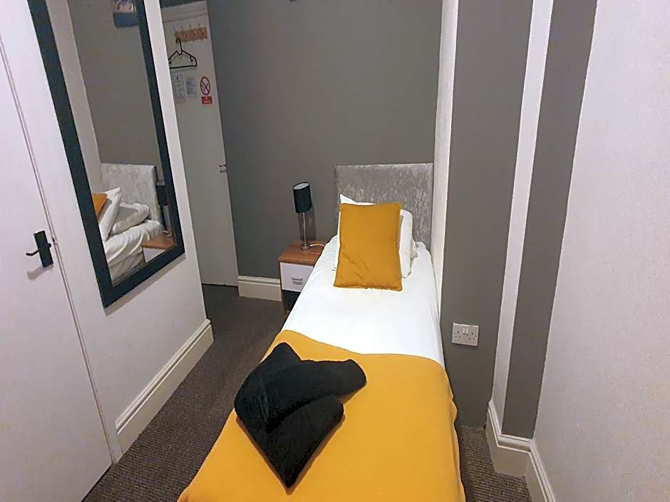 Las Palmas Hotel by the Sea