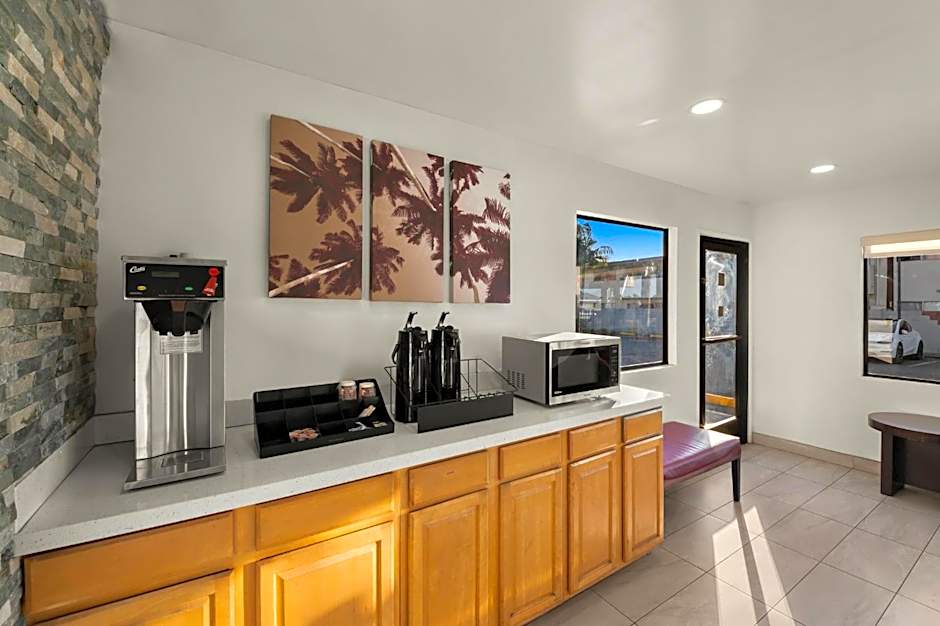 Red Roof Inn Los Angeles - Bellflower