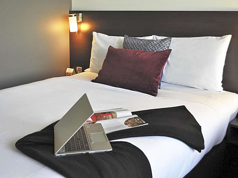Ibis Melbourne Glen Waverley Hotel