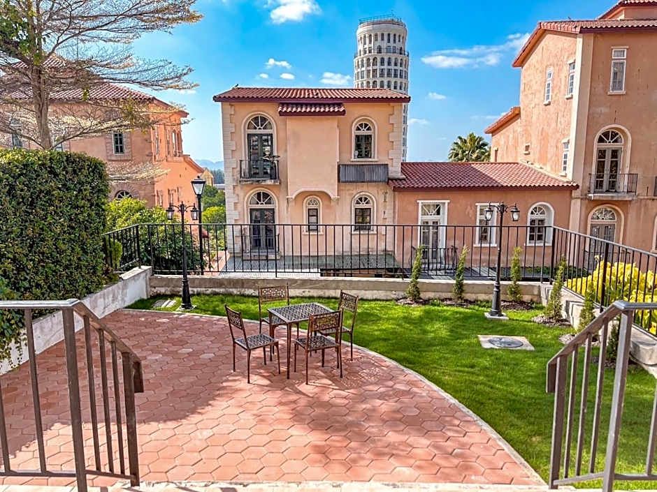 Villa Primo Eyrie Khaoyai near Toscana