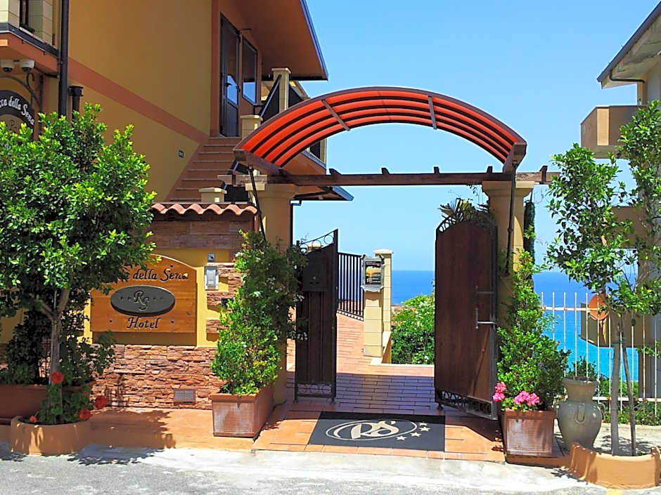 Hotel Rocca Della Sena