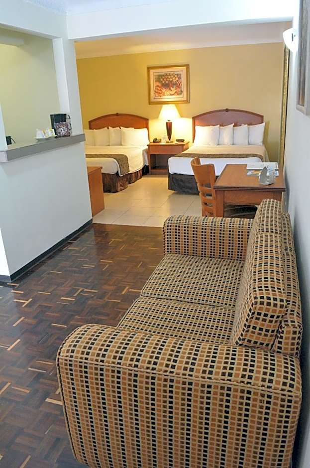 Hafersons Inn Hotel & Suites