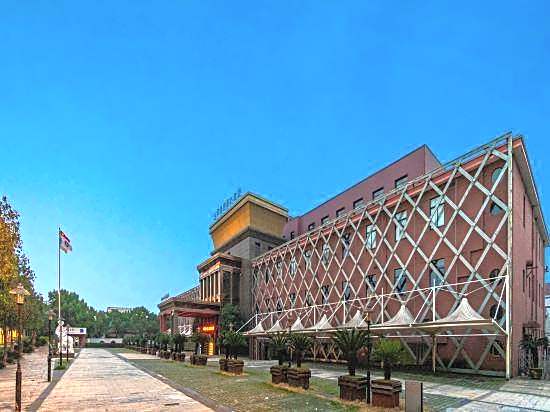 Qindao International Hotel