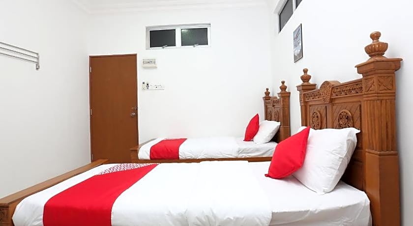 OYO 89435 Nusantara Group Hotel