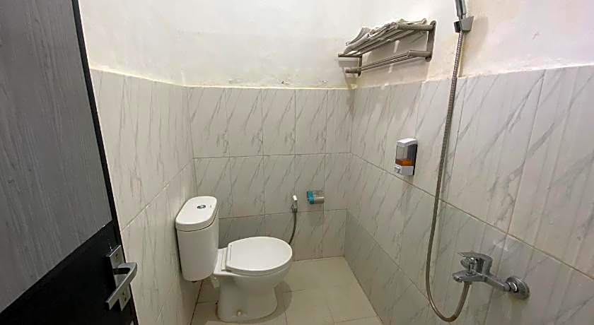 Urbanview Hotel Kusuma Garden Cianjur