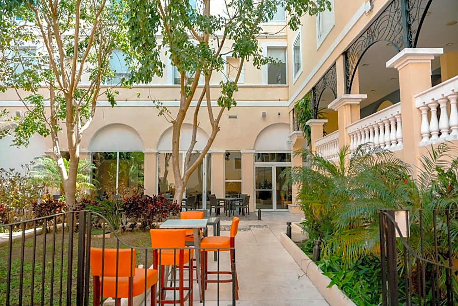 Holiday Inn Express Merida Centro By IHG