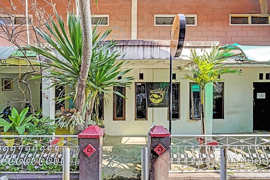 SPOT ON 91320 Pondok Elia Syariah