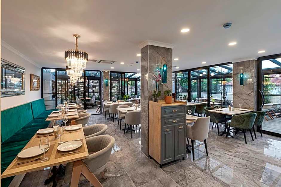 LAGUN CASTLE HOTEL&SPA