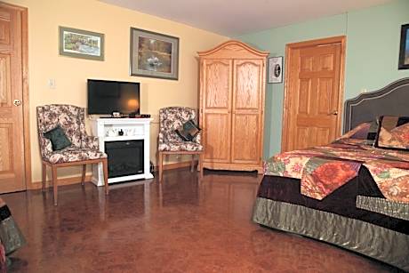 Queen Room with Two Queen Beds