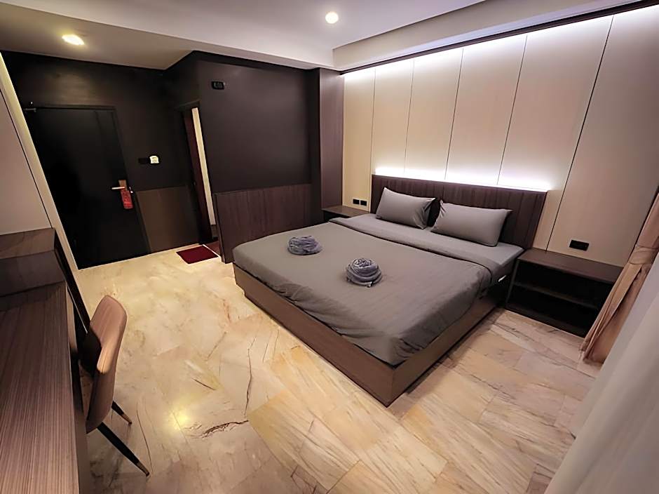 Max Residence
