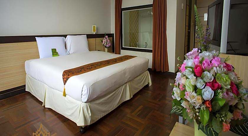 Ayutthaya Grand Hotel