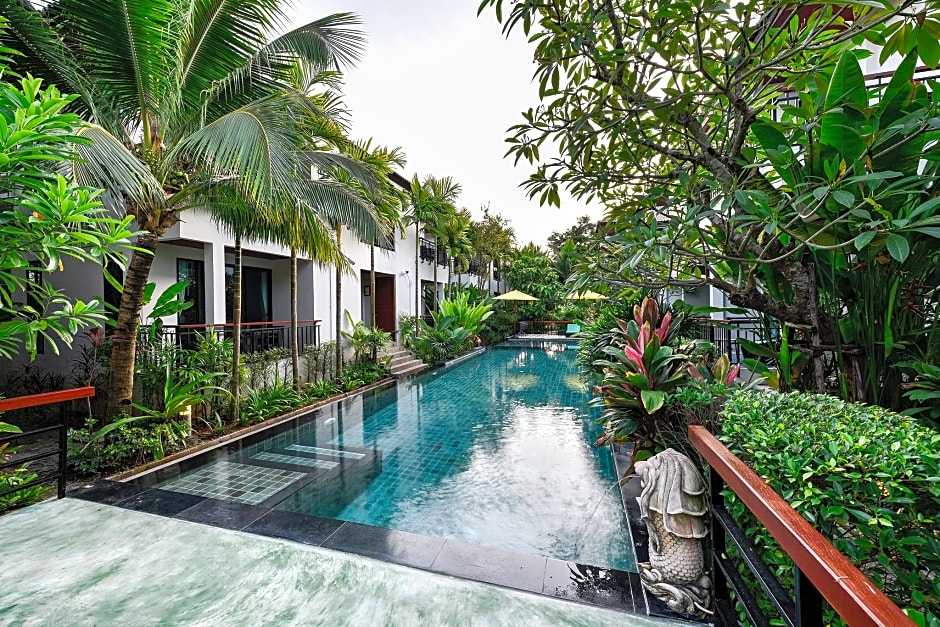 Coco Retreat Phuket Resort And Spa