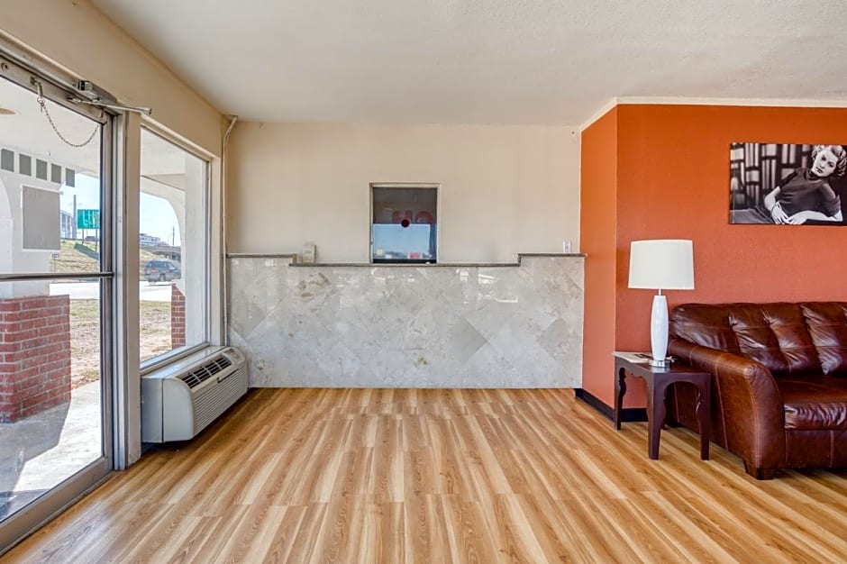 OYO Hotel Waco University Area / I-35