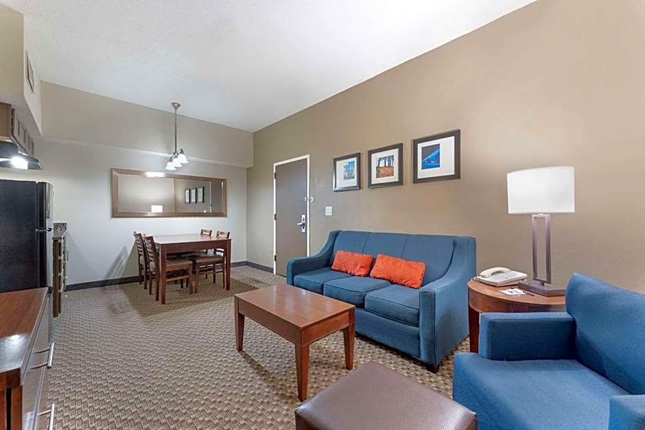 Comfort Inn & Suites Johnstown - Richland Town Center
