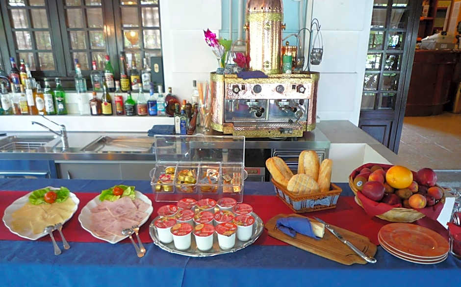 Hotel Montecarlo