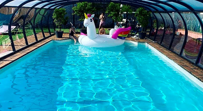 ORANGERIE de CHATEL-Selection FIGARO & ELLE Magazine