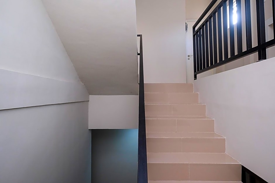 RedDoorz near Kawasan Bandara Ahmad Yani Semarang 2