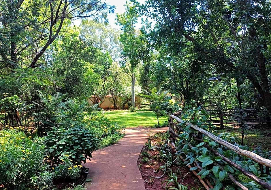 Woodland Gardens Self-Catering & Pet-Friendly Lodge