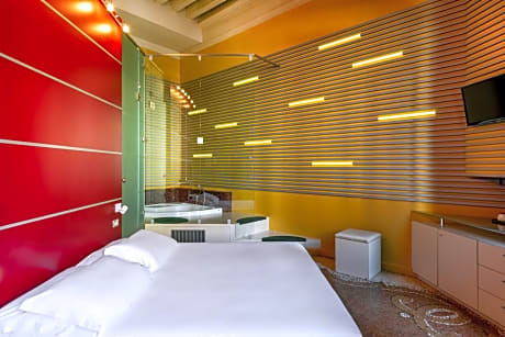 Deluxe Double Room with Spa Bath