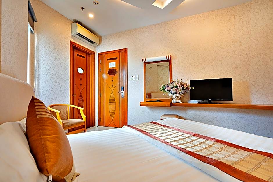 S79 Happy Hotel 7 Ly Thai To Street 