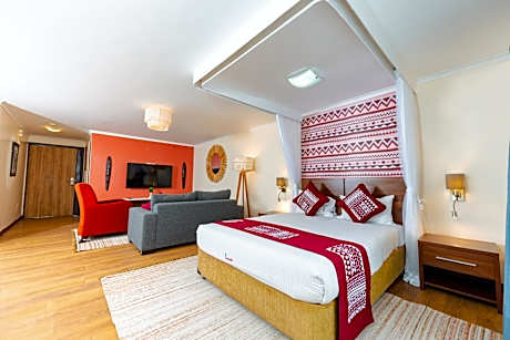 One-Bedroom Queen Apartment - Attic/Non-Smoking