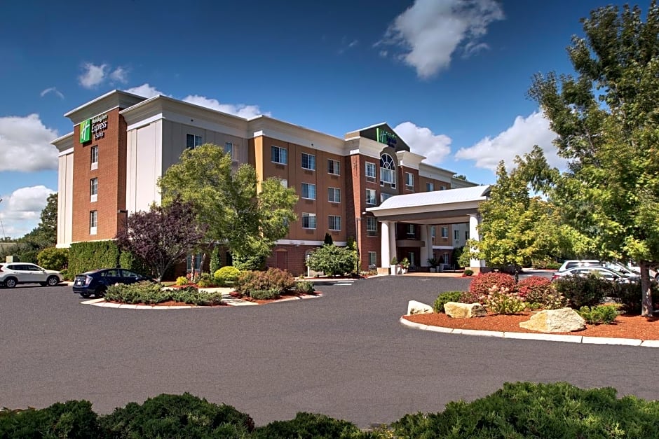 Holiday Inn Express Hotel & Suites Middleboro Raynham