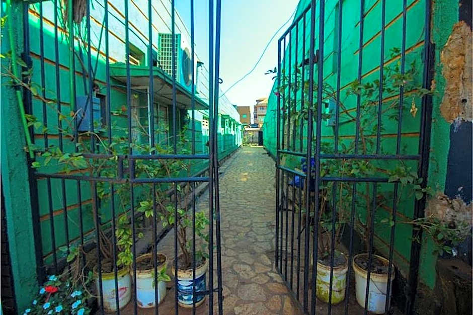 Jinja Delight Motel – Jinja, DC