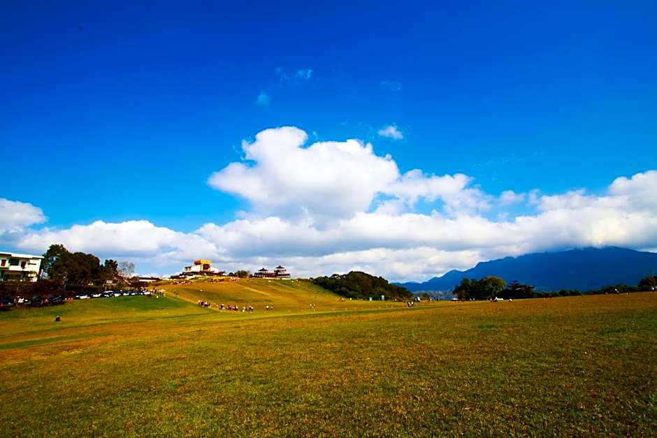 草莓牛奶台東民宿可洽包棟