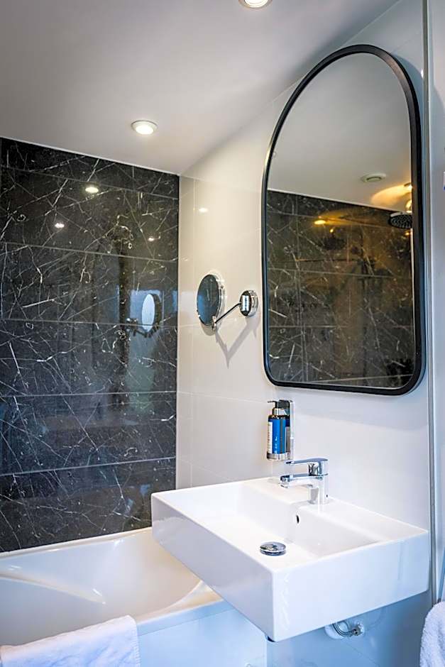 Hotel Montparnasse Saint Germain