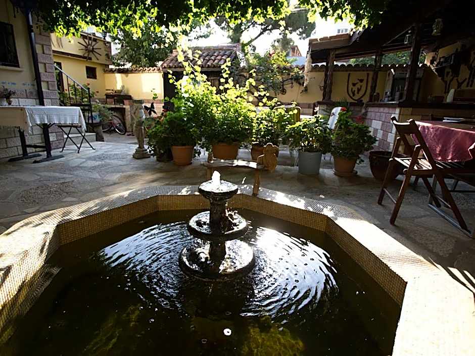 Tuncay Pension