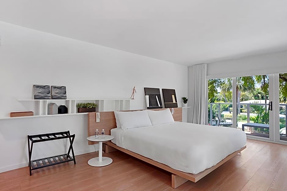 Beach Haus Bal Harbour