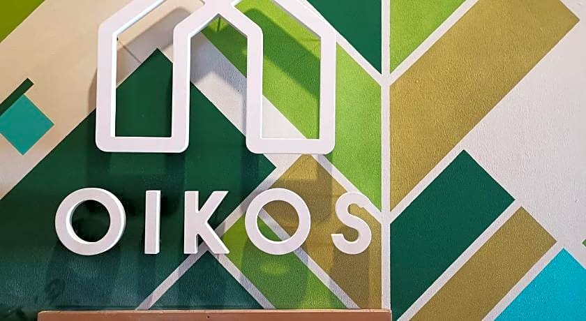 Oikos Poshtel