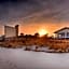 Oceanfront Litchfield Inn