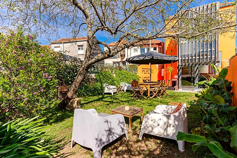 Peach Hostel & Suites