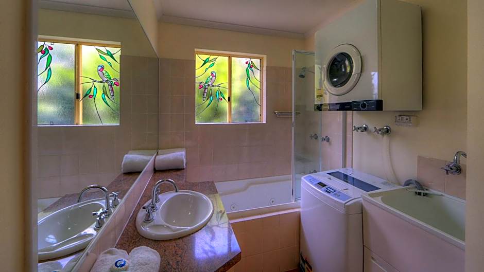 Rainbow Getaway Holiday Apartments