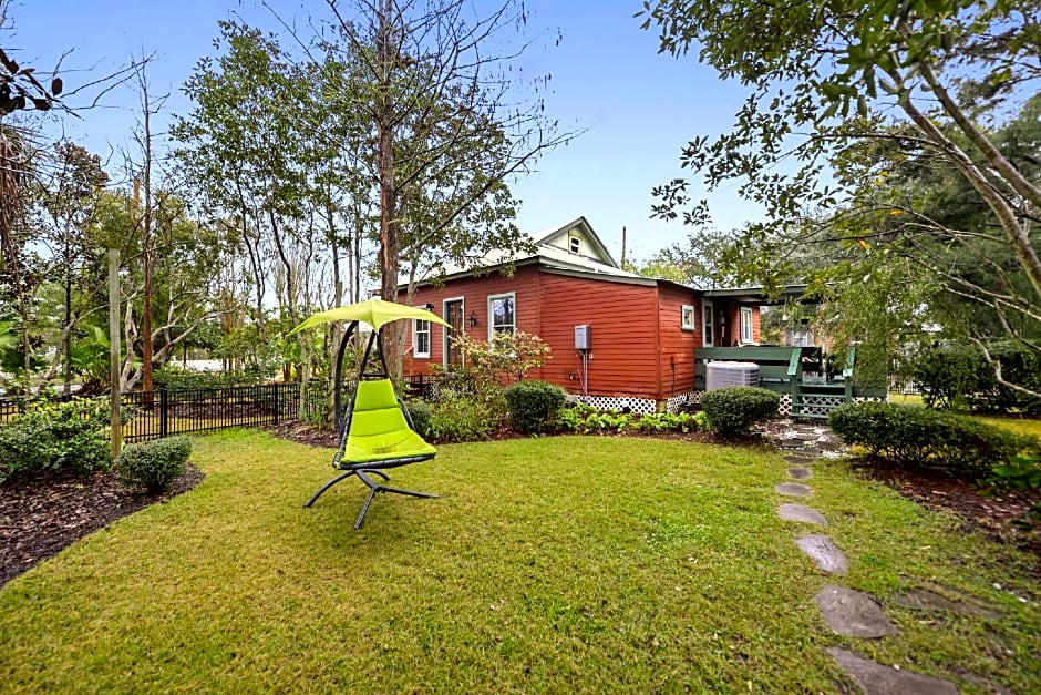 Carroll House Cottages