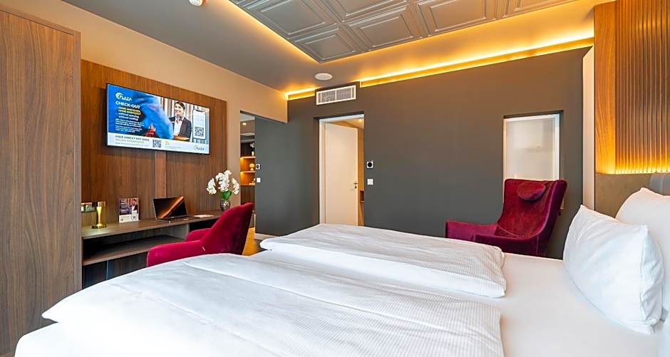 Photo 1 of 9 of Suite